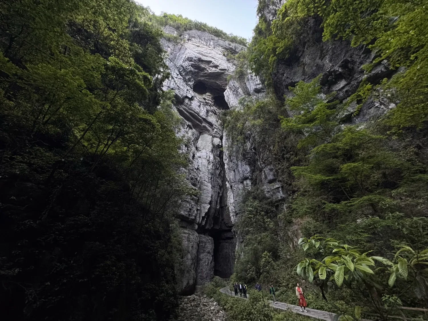 Wulong Tiankeng Three Natural Bridges Heilong Bridge