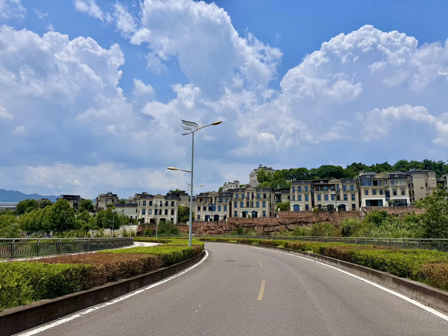 Chongqing Jinhaiwan Riverside Park