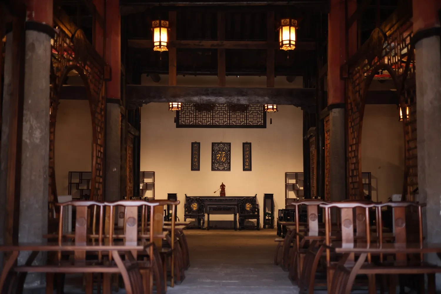 Qijiang Dongxi Ancient Town Nanhua Palace