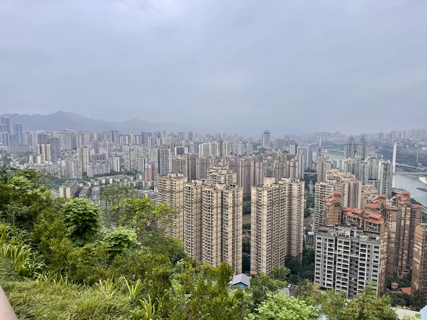 Mid-mountain Cliff Hiking Trail Pingdingshan to Hongyancun