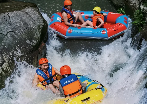 Foyingxia Hiking and Whitewater Rafting