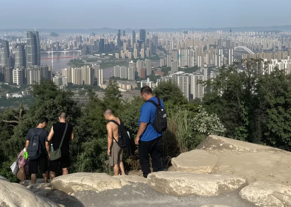 Nanshan Xuling Peak Hiking Trail
