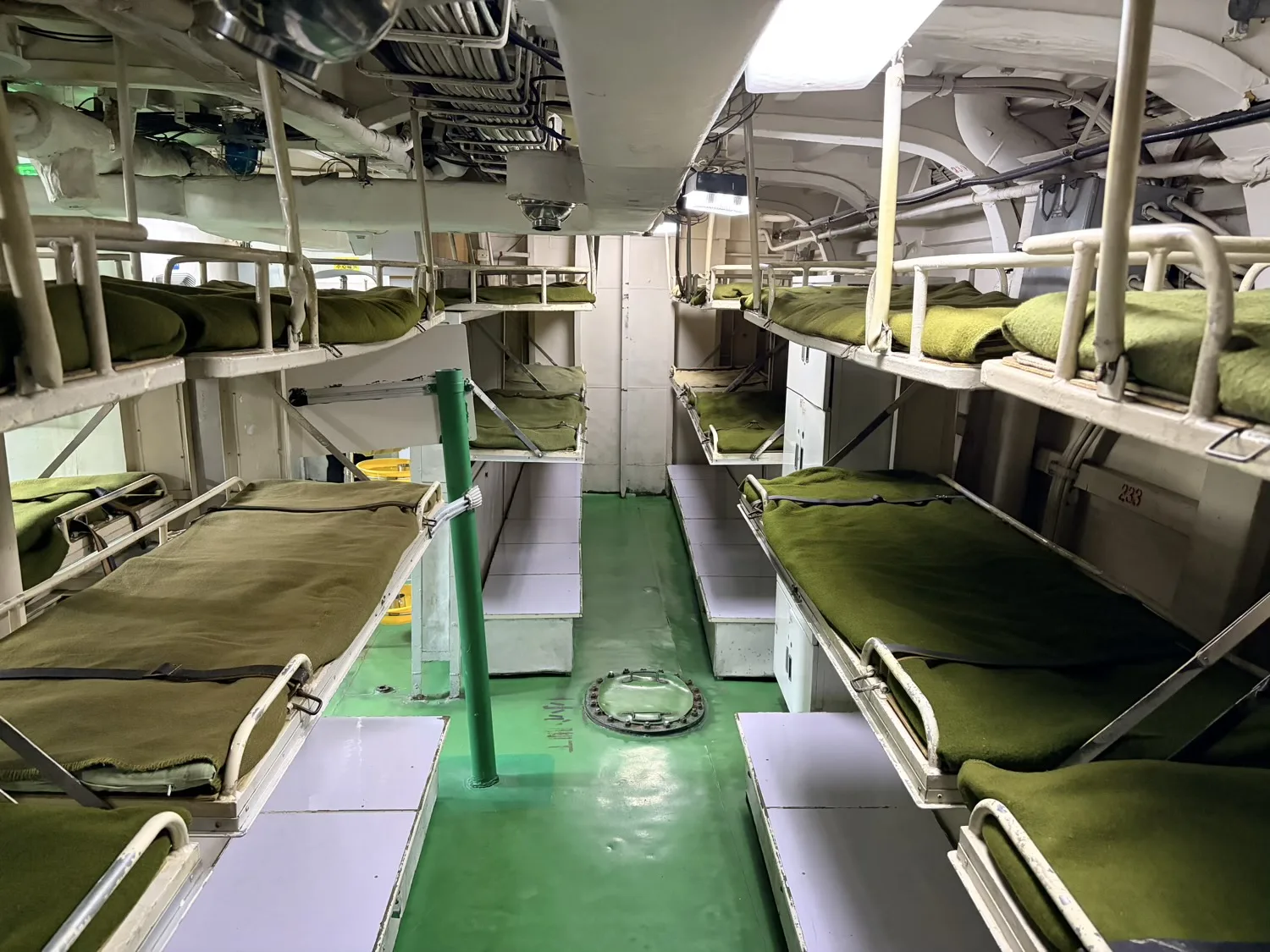 Zhuhai 166 Missile Distroyer