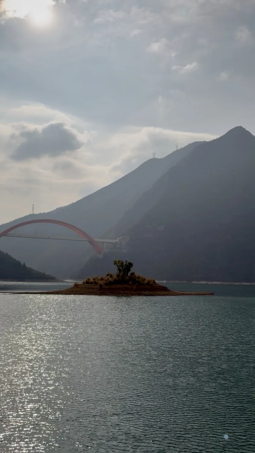 Wushan Little Three Gorges Cruise Trip