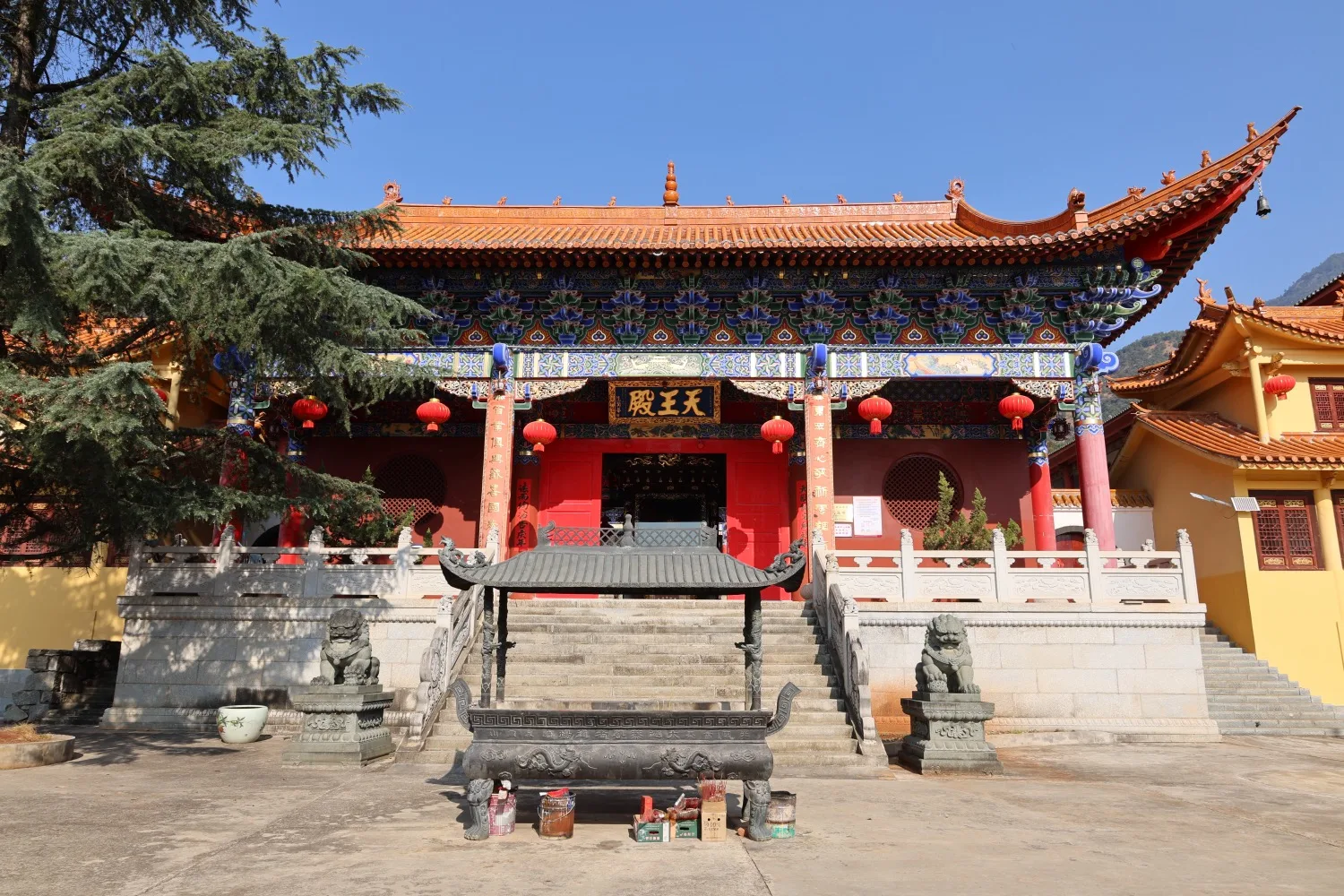 Jizu Mountain Jiulian Nine Lotus Temple