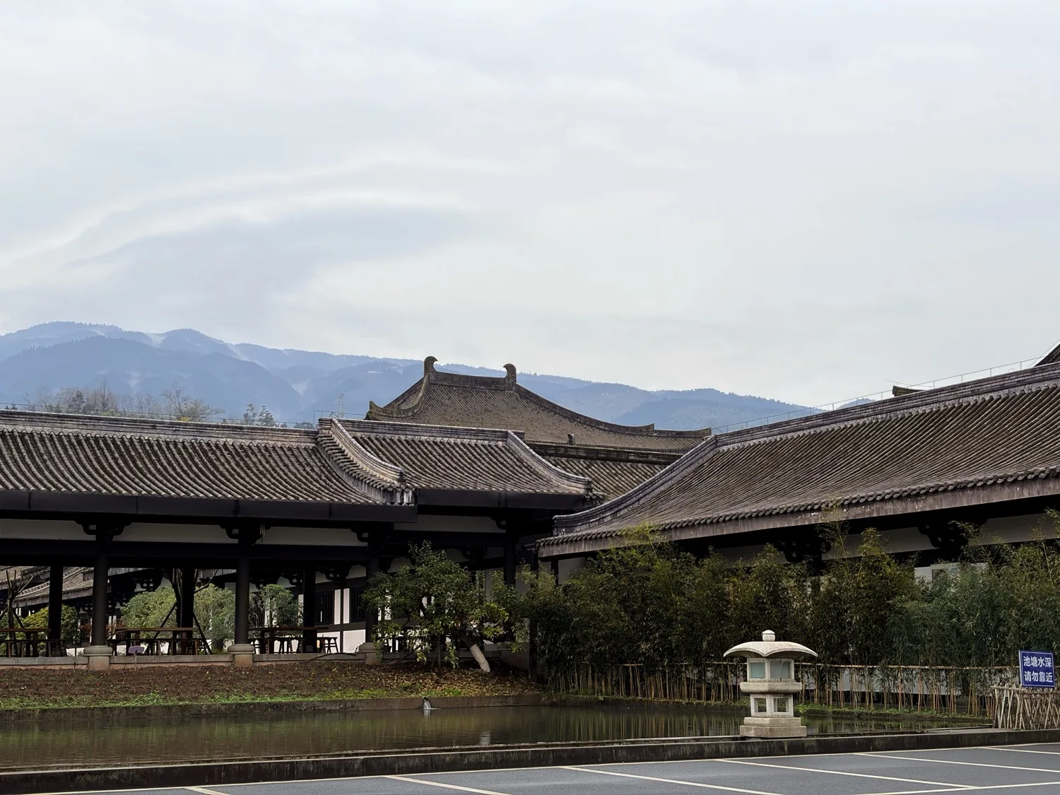 Liujiang Guangming Temple