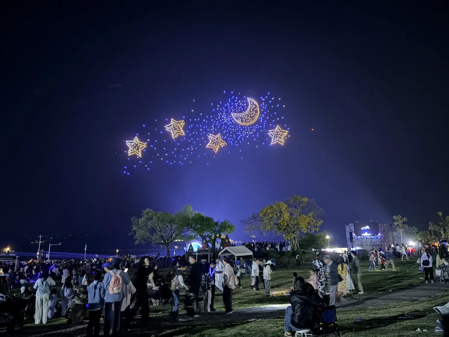 Changshou Lake Fireworks Show Lawn Seats